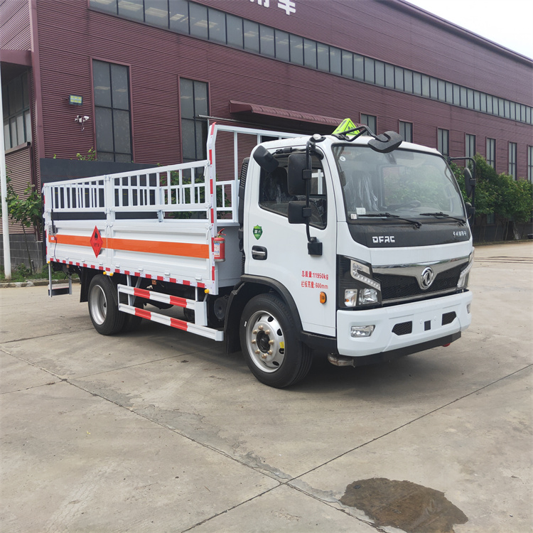 东风多利卡气瓶运输车