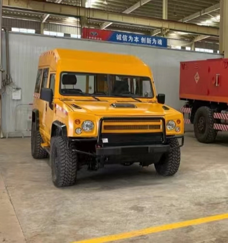 地下矿山无轨人车,矿安认证矿井运人车,矿用工